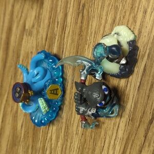 Skylander damaged video game figurines Wash Buckler Grim Creeper